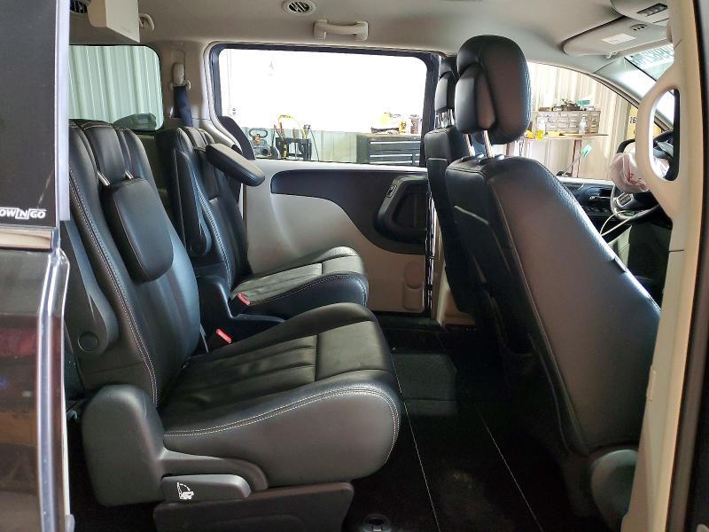 2012 Chrysler Town & Country Touring