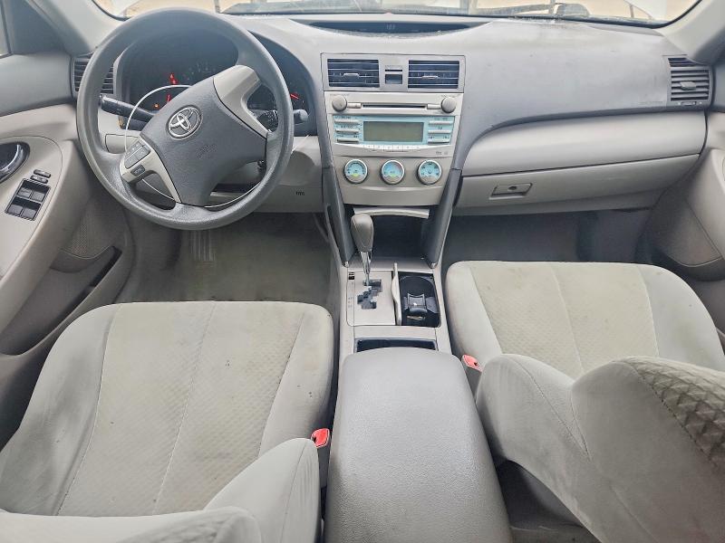 2009 Toyota Camry le
