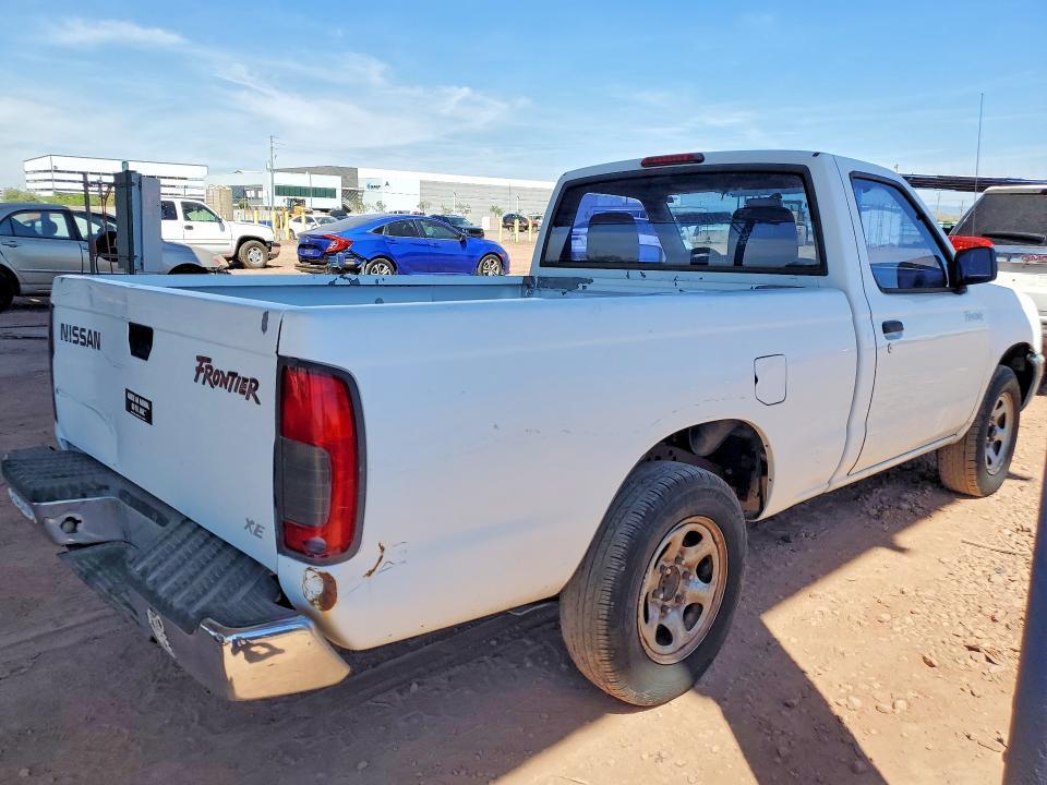 2000 Nissan Frontier XE
