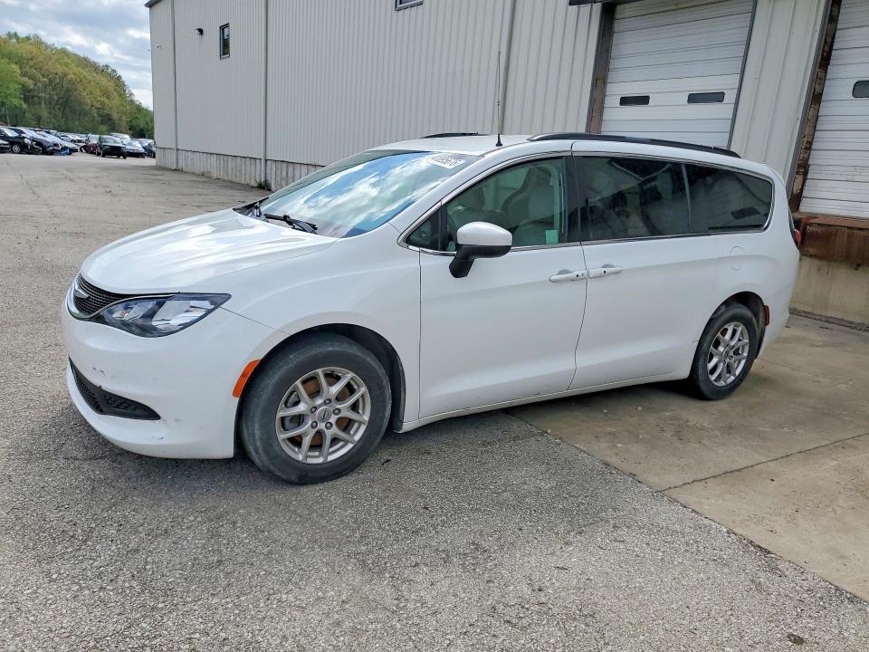 2021 Chrysler Voyager lxi