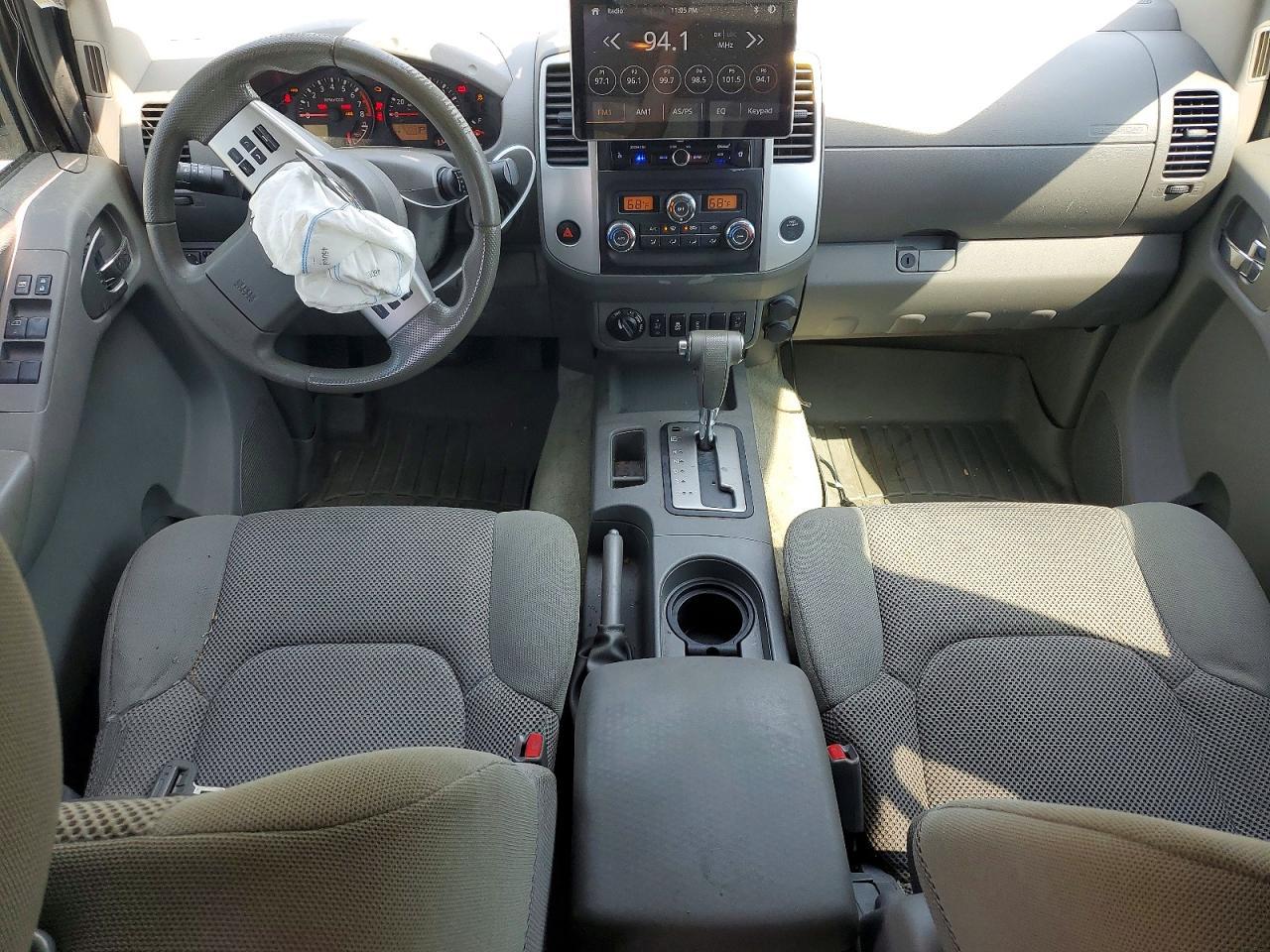 2014 Nissan Frontier S