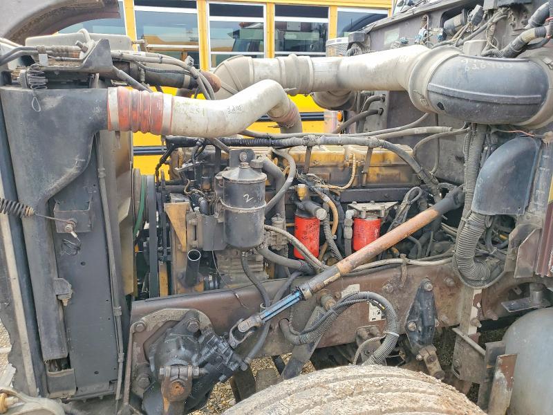 2000 Peterbilt 378 Semi Truck