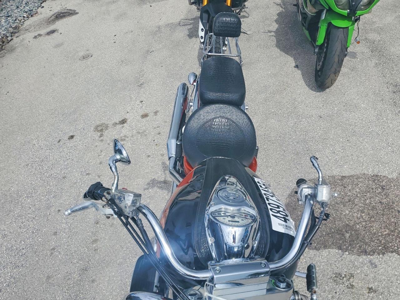 2006 Honda VTX1800 S2