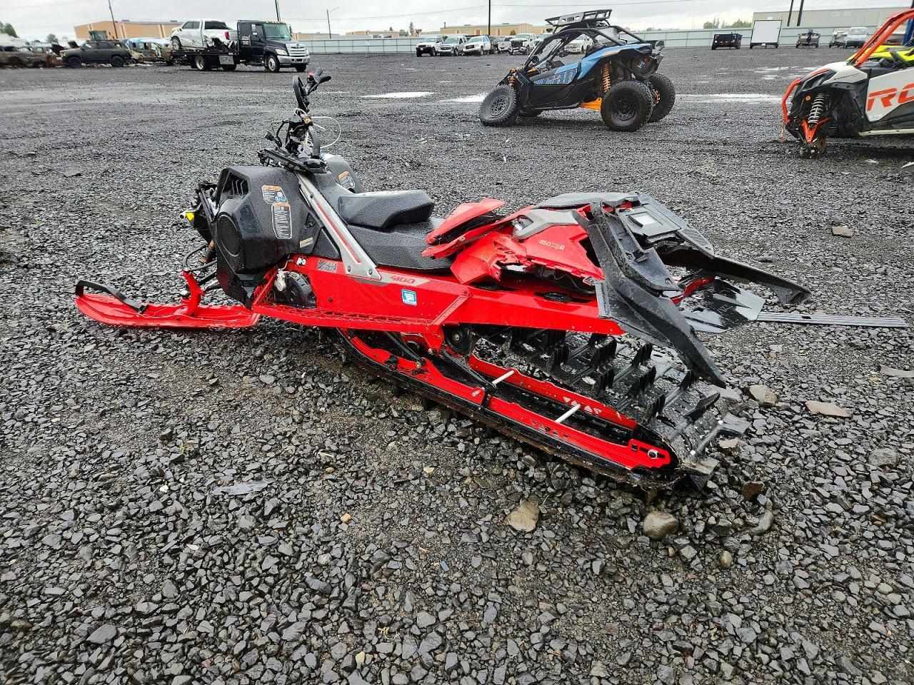 2024 Lynx Shredder
