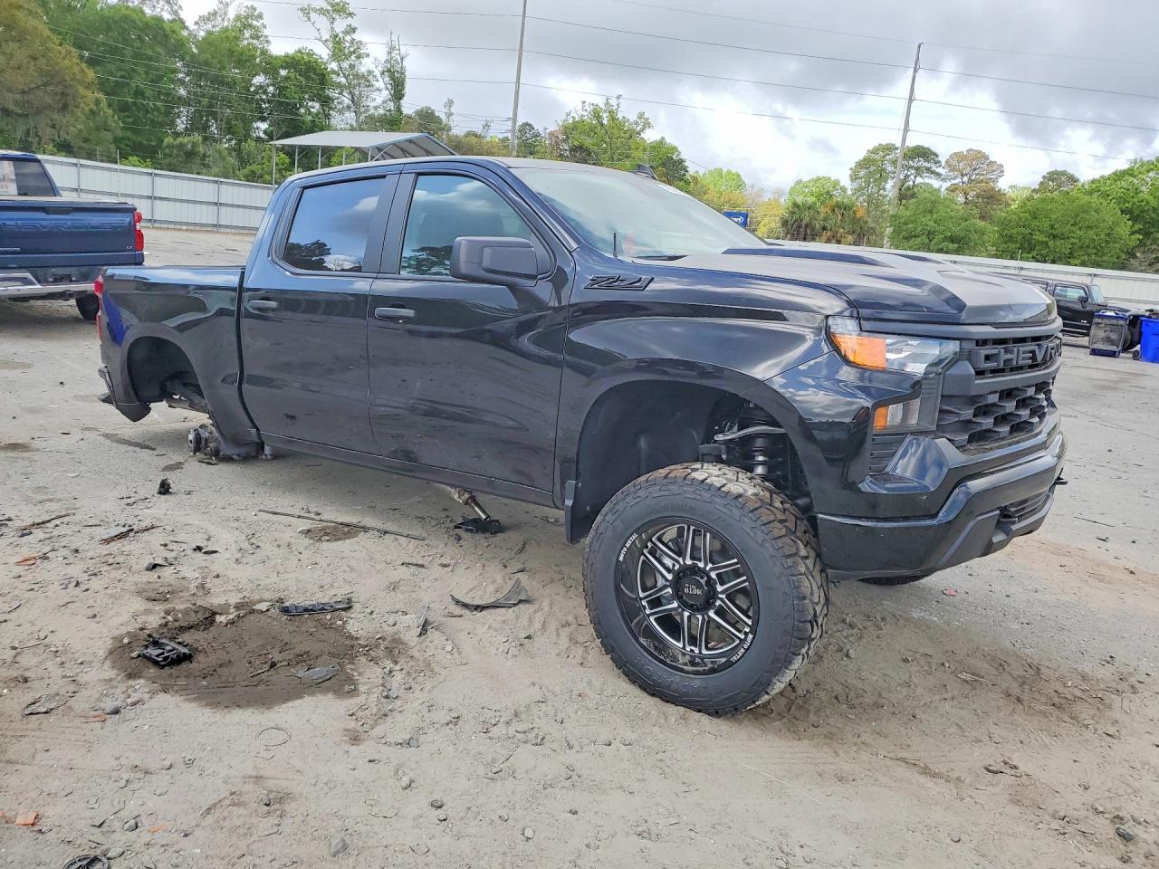 2026 Chevrolet Silverado K1500 Trail Boss Custom