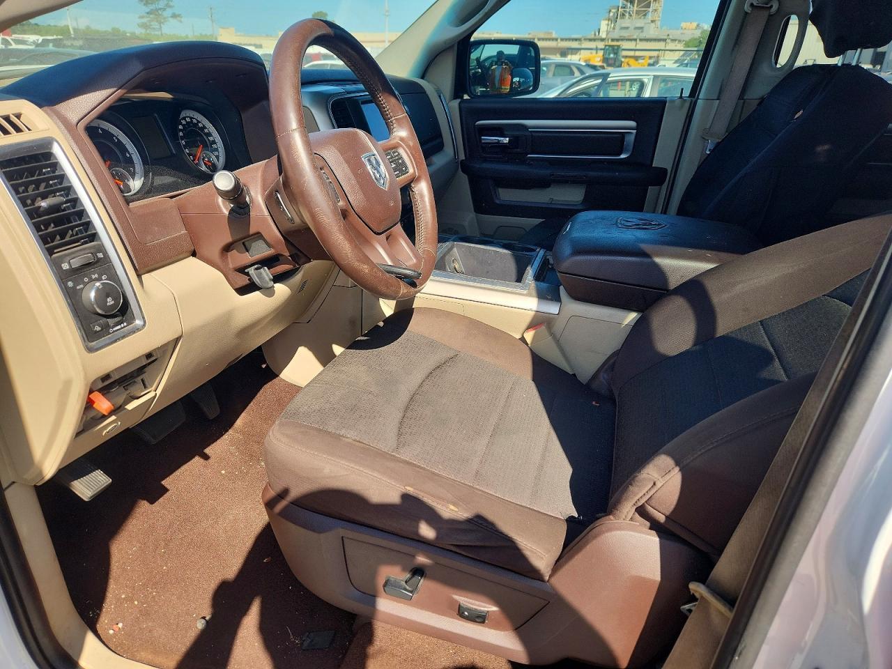 2014 Dodge RAM 1500 SLT
