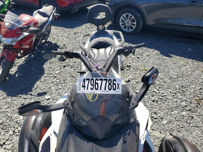 2014 Can-Am Spyder Roadster RS