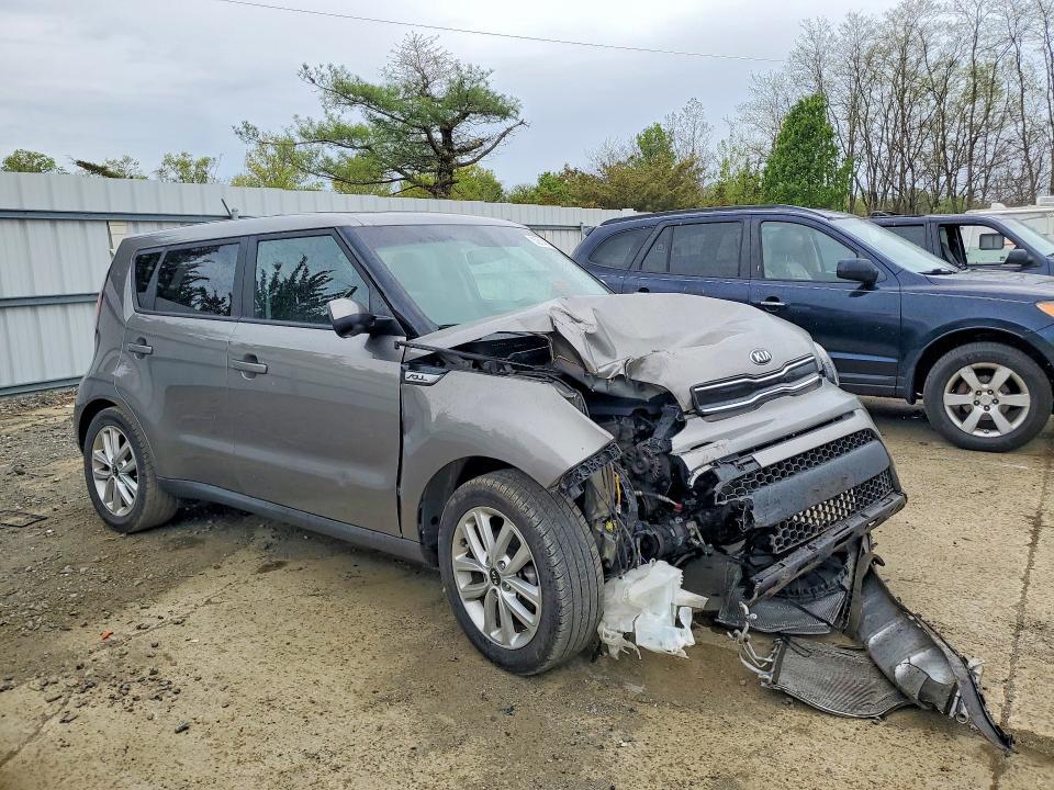 2017 KIA Soul +