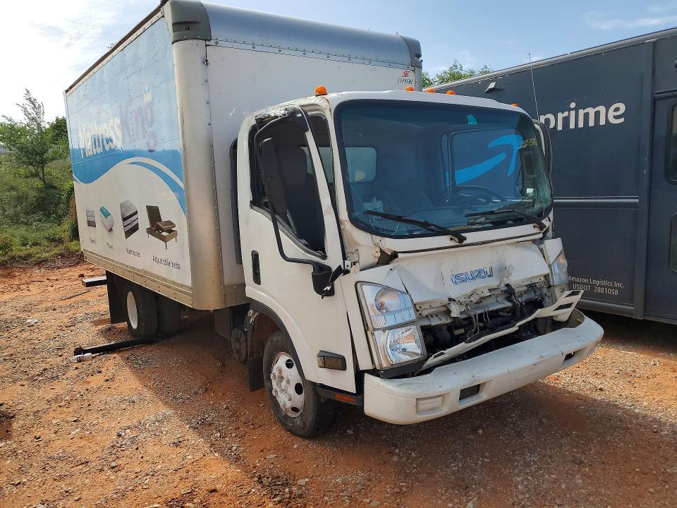 2017 Isuzu NPR BOX Truck