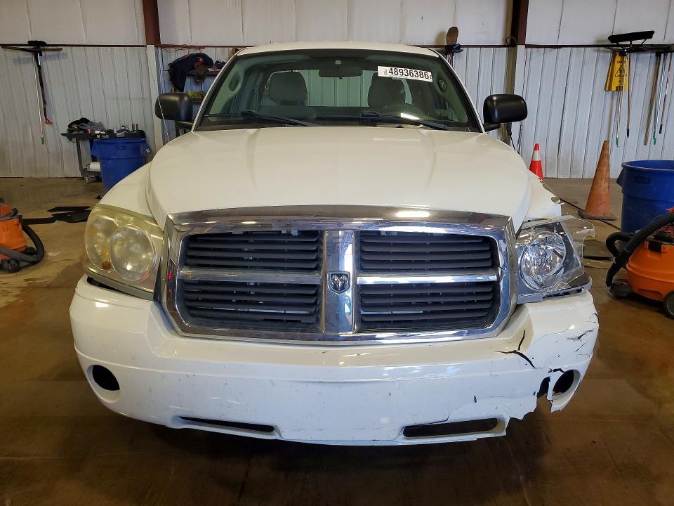 2005 Dodge Dakota slt
