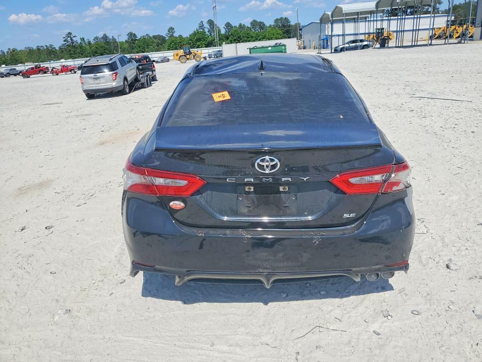 2018 Toyota Camry se