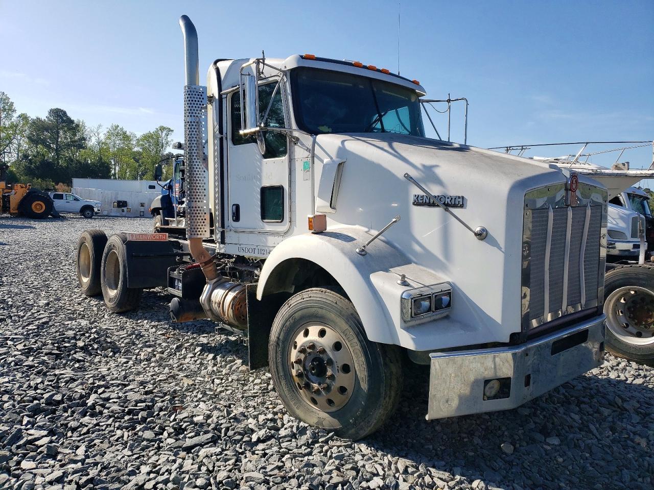 2019 Kenworth T880 Semi Truck