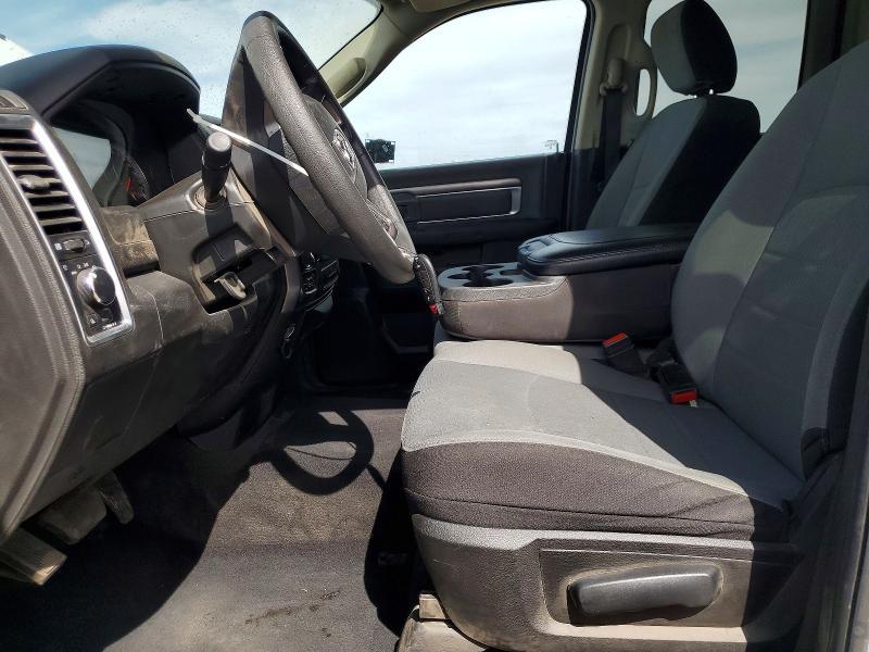 2024 Dodge Ram 1500 Classic slt