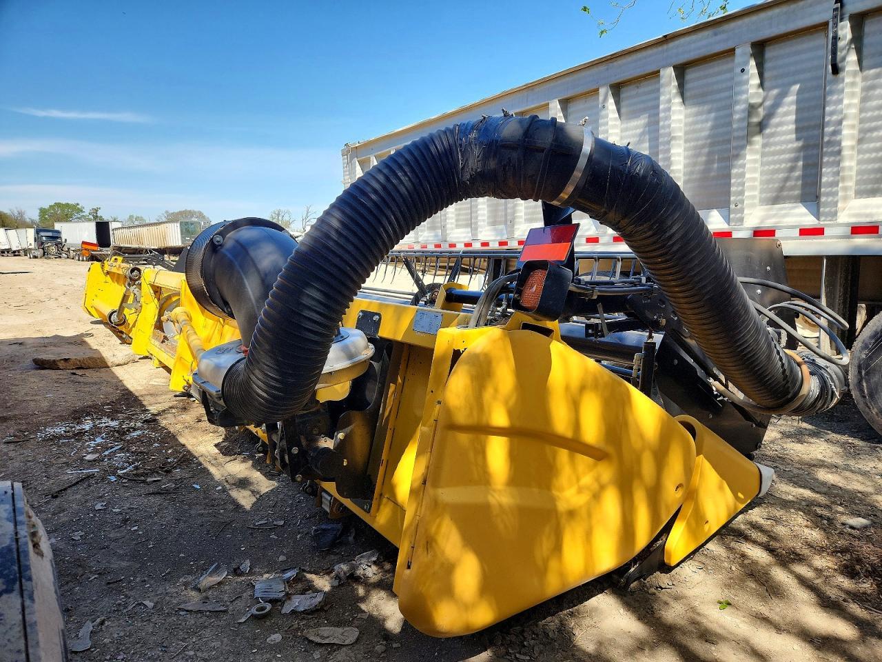 2012 New Holland 2012 Newholland 740CF Flex Draper Head