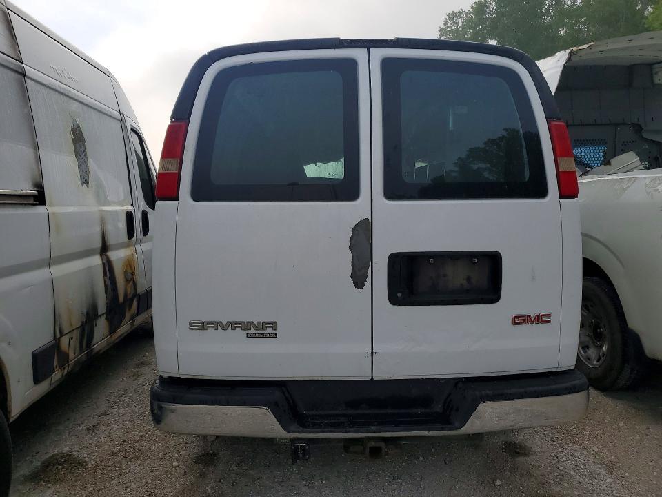 2011 GMC Savana G3500