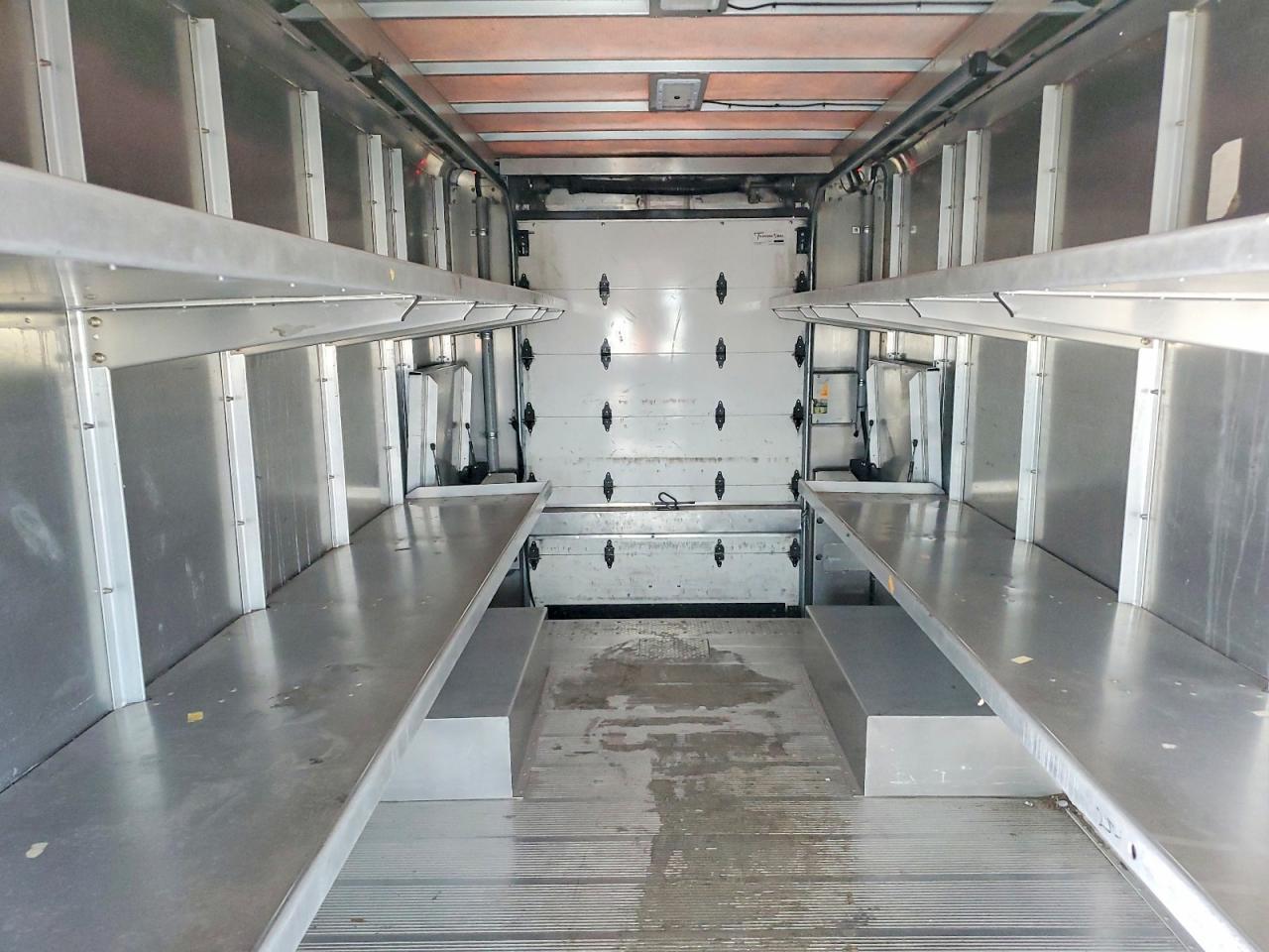 2020 Freightliner MT45G Chassis Delivery Truck