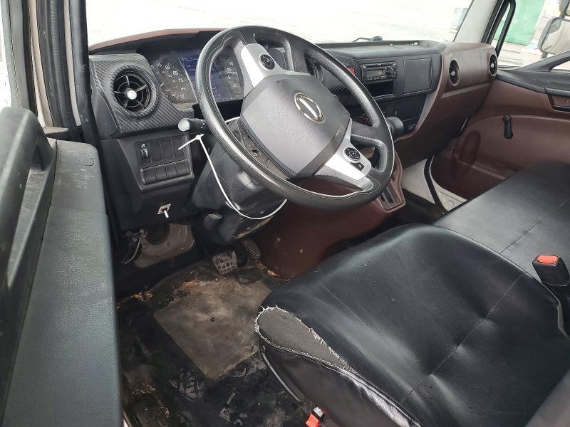 2021 Hino L6 BOX Truck