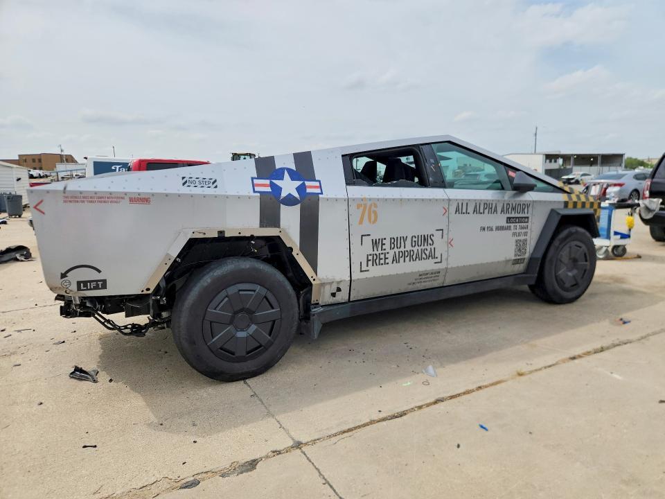 2024 Tesla Cybertruck