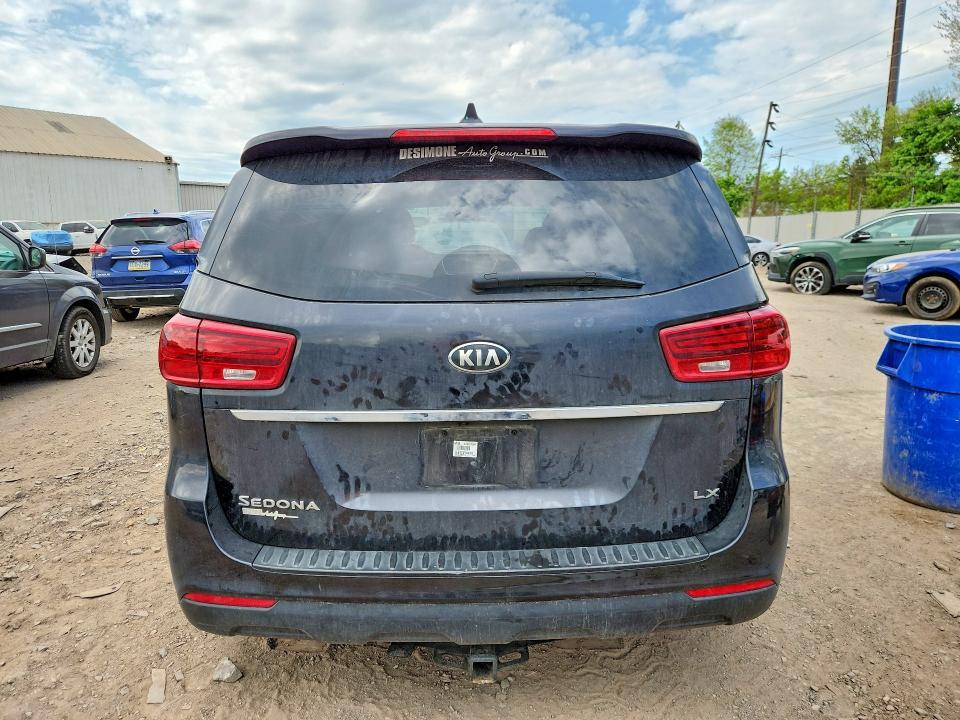 2019 KIA Sedona lx