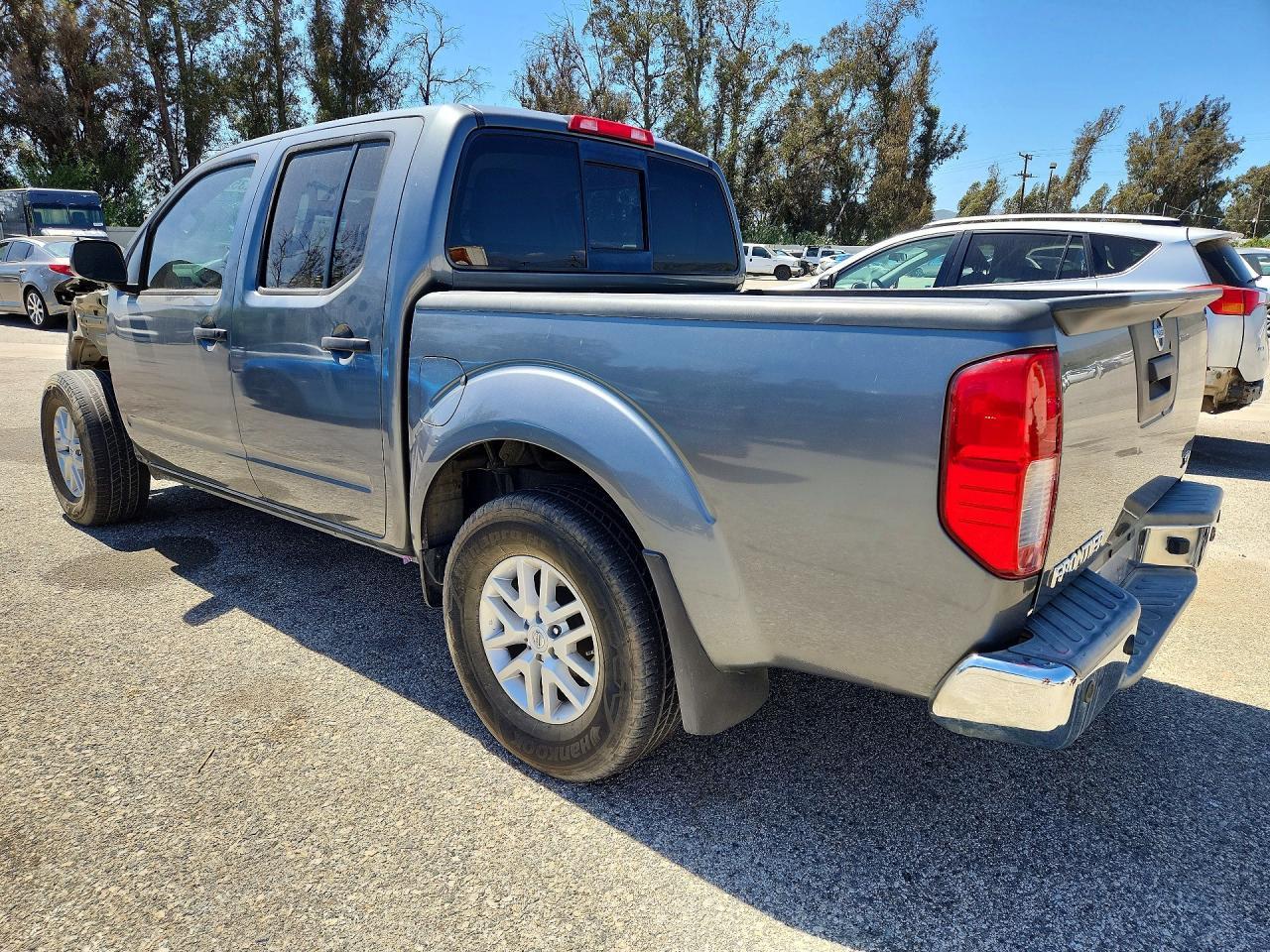 2017 Nissan Frontier SV