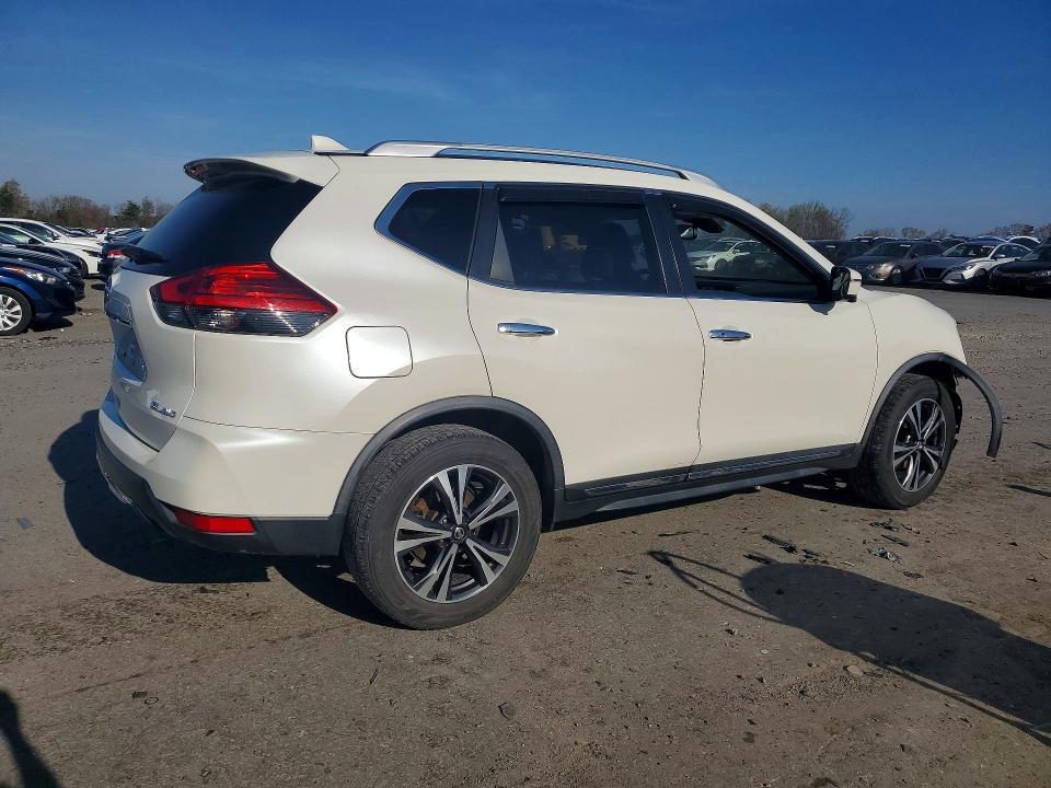 2017 Nissan Rogue sl
