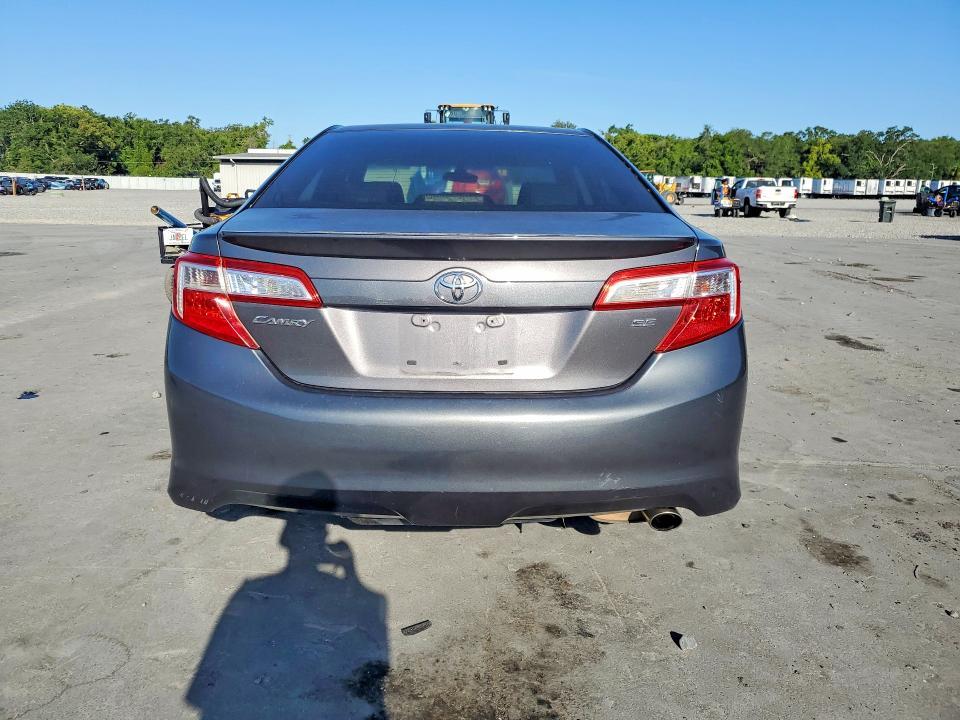 2013 Toyota Camry se