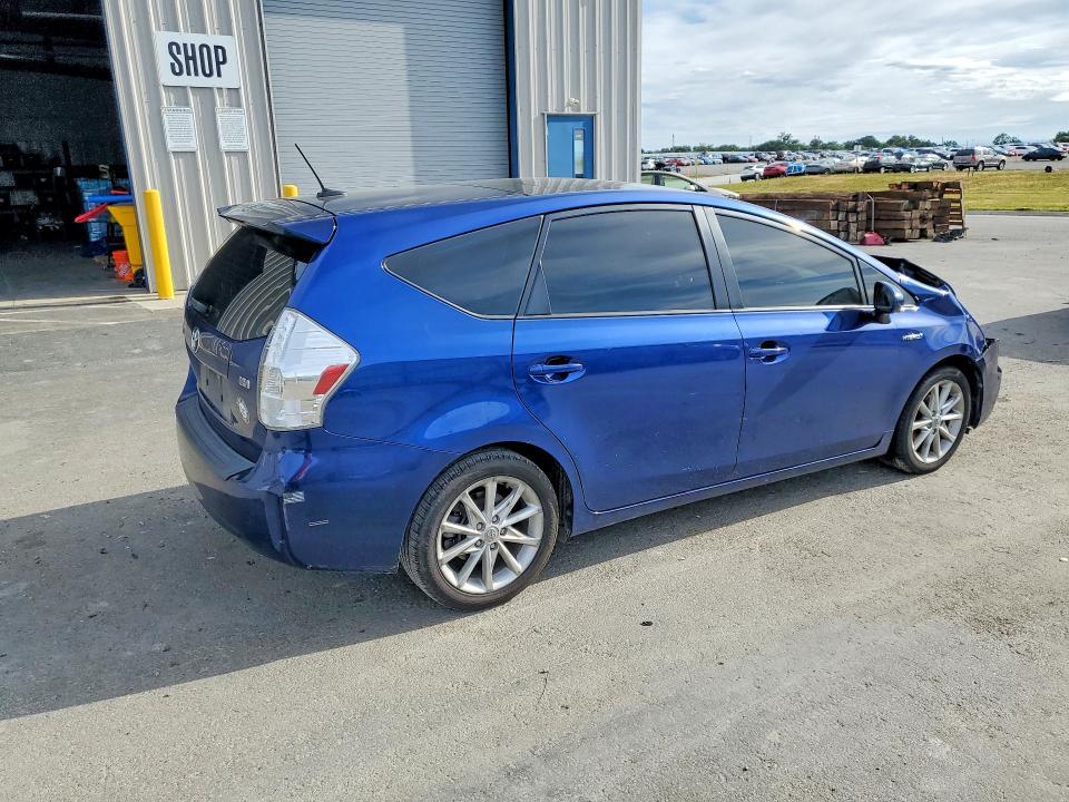 2012 Toyota Prius v Five