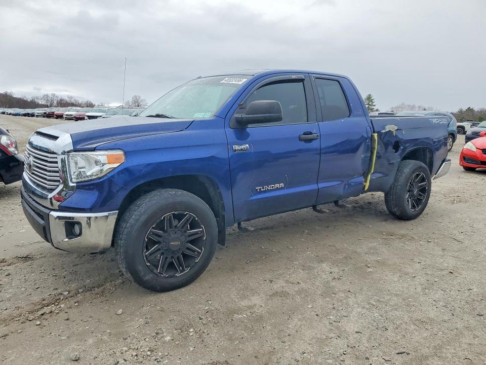 2015 Toyota Tundra SR5