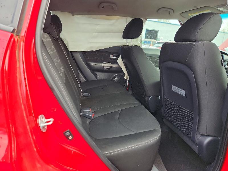 2013 KIA Soul +