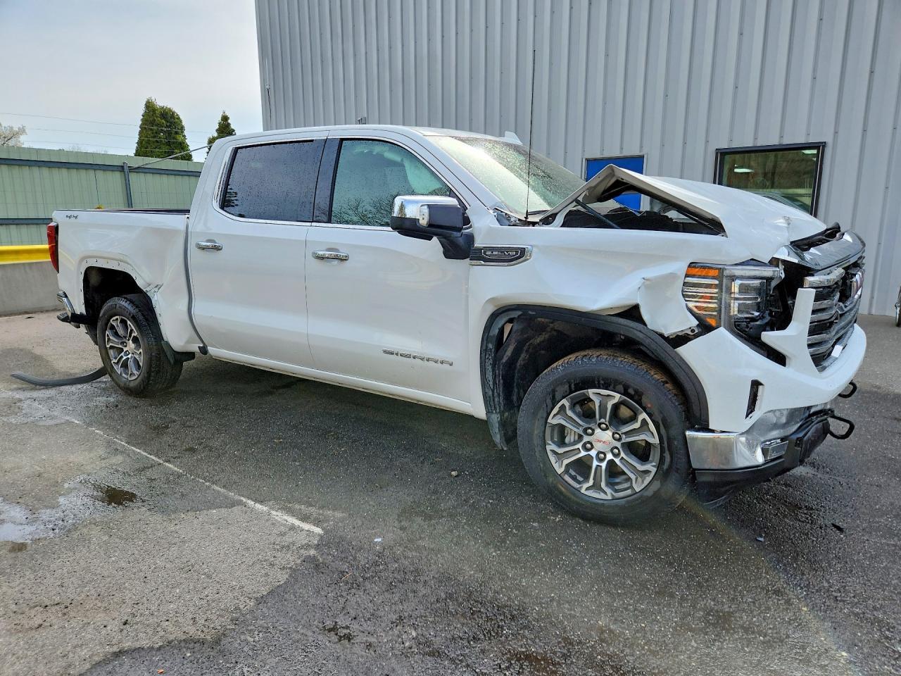 2026 GMC Sierra K1500 SLT