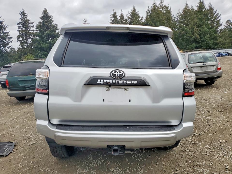 2022 Toyota 4runner trd Off-road