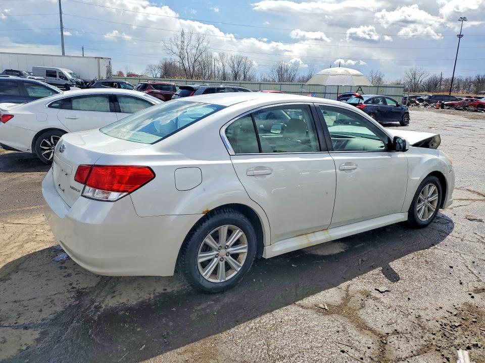 2010 Subaru Legacy 2.5i Premium