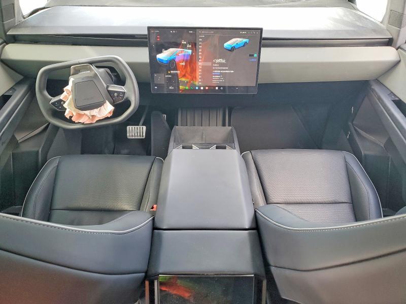 2025 Tesla Cybertruck