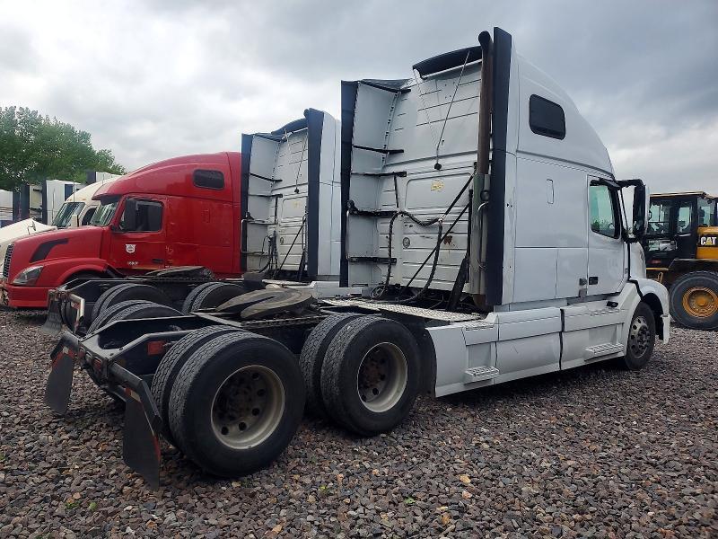 2016 Volvo VNL Semi Truck