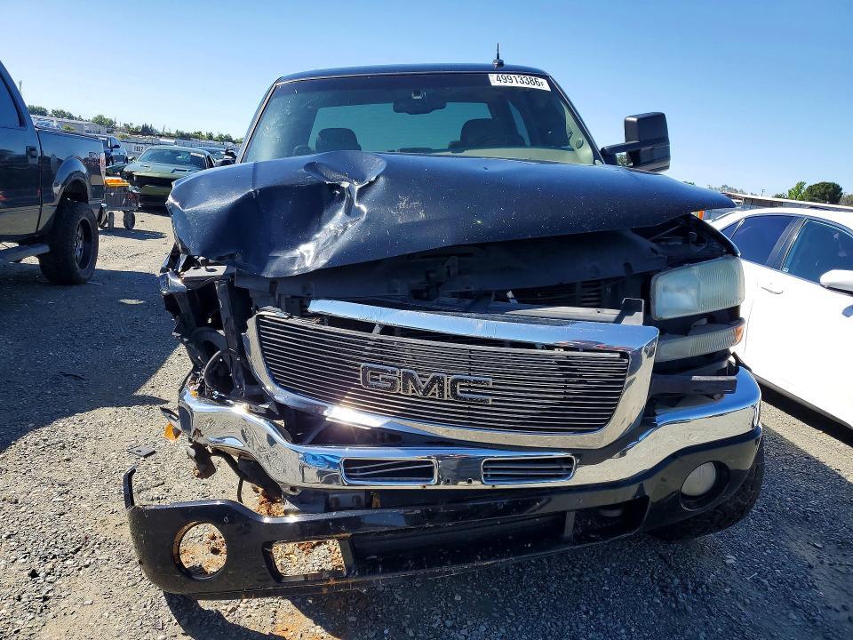 2004 GMC Sierra K2500 Heavy Duty