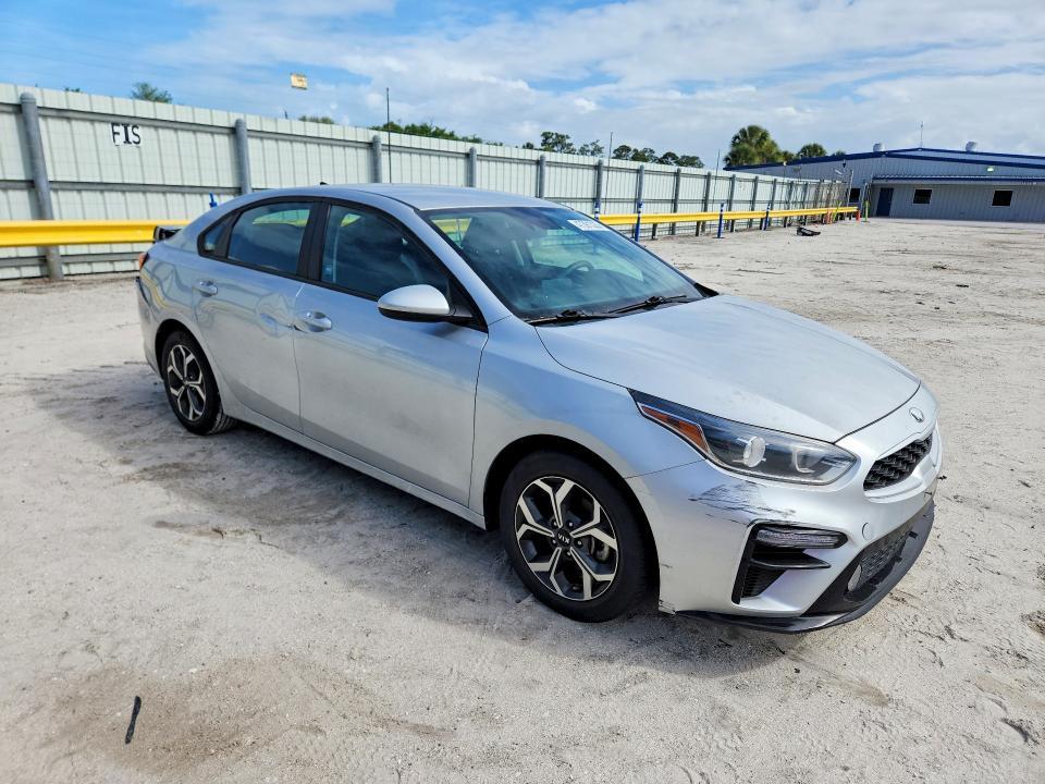 2021 KIA Forte lxs