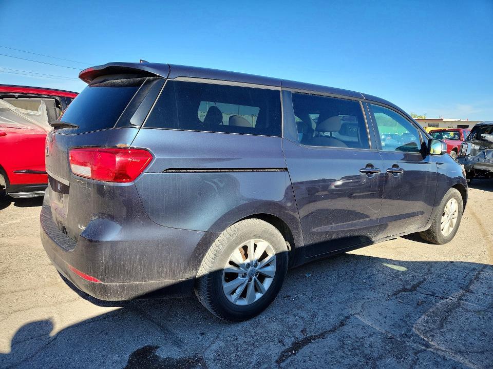 2017 KIA Sedona lx