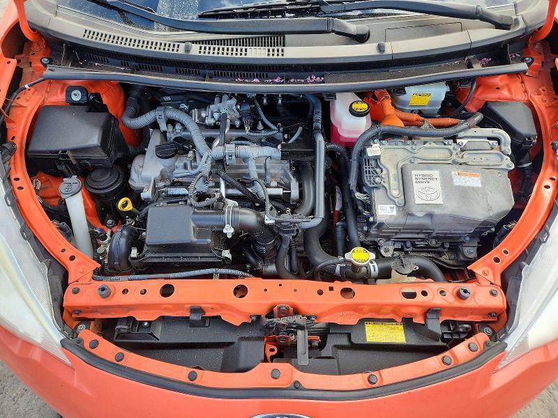 2014 Toyota Prius c two
