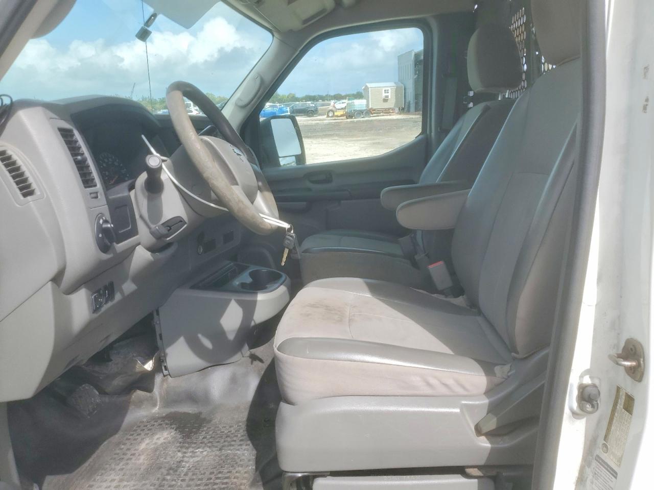 2016 Nissan NV 2500 HD S