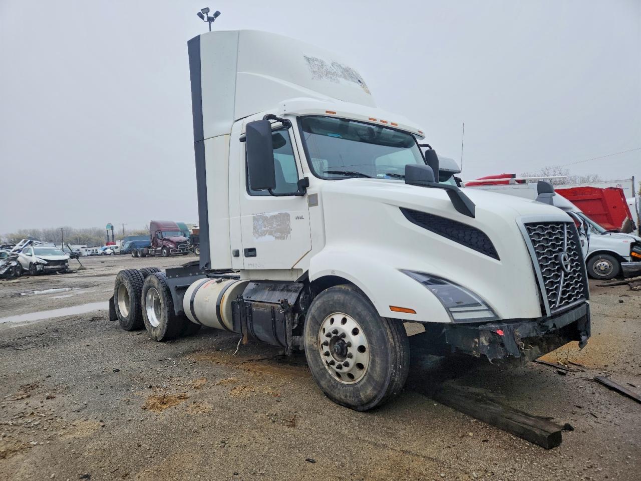 2021 Volv O VNL Semi Truck