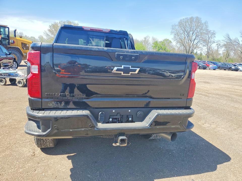2023 Chevrolet Silverado K3500 LT