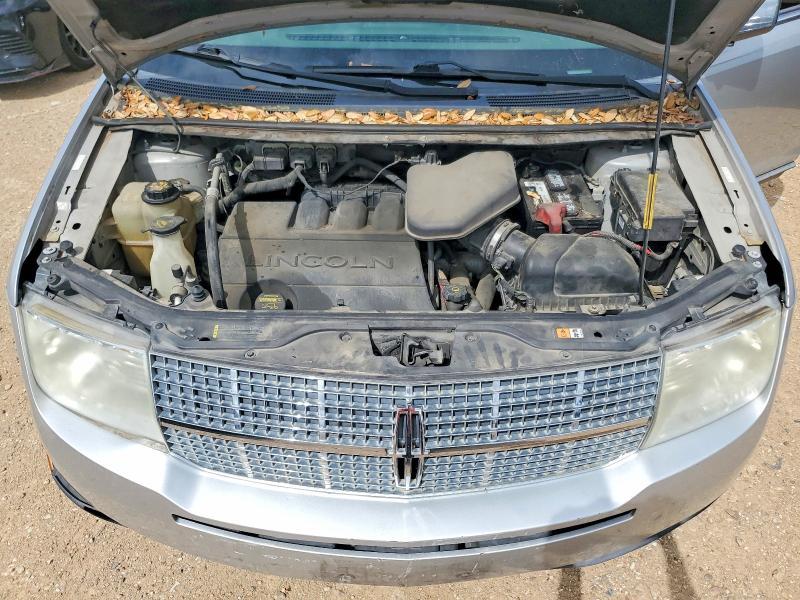 2009 Lincoln Townhouse MKX