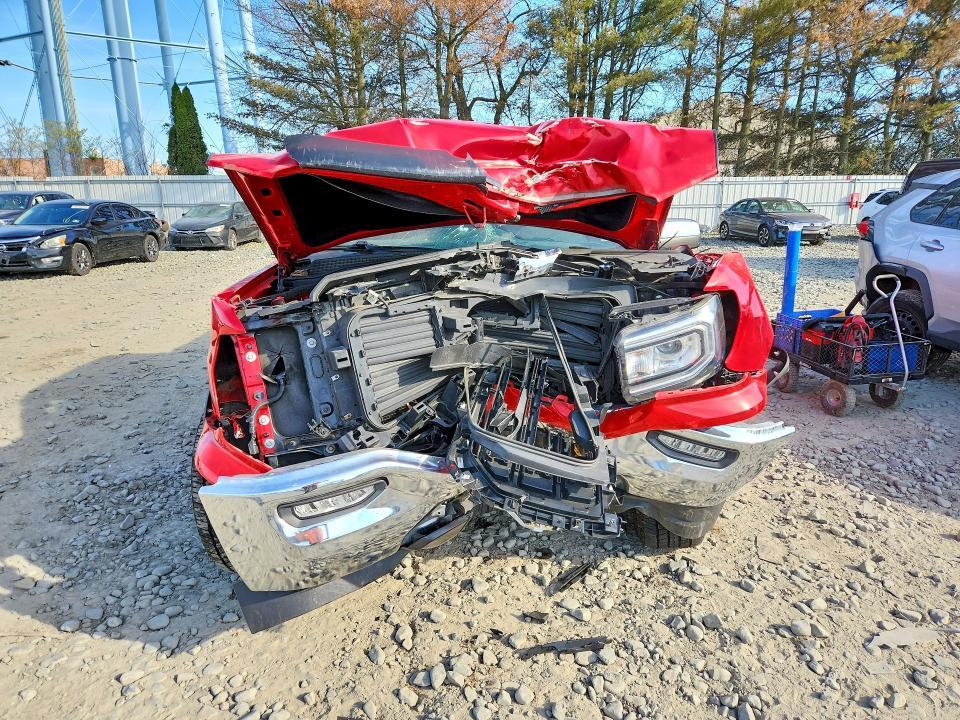 2018 GMC Sierra K1500 SLT