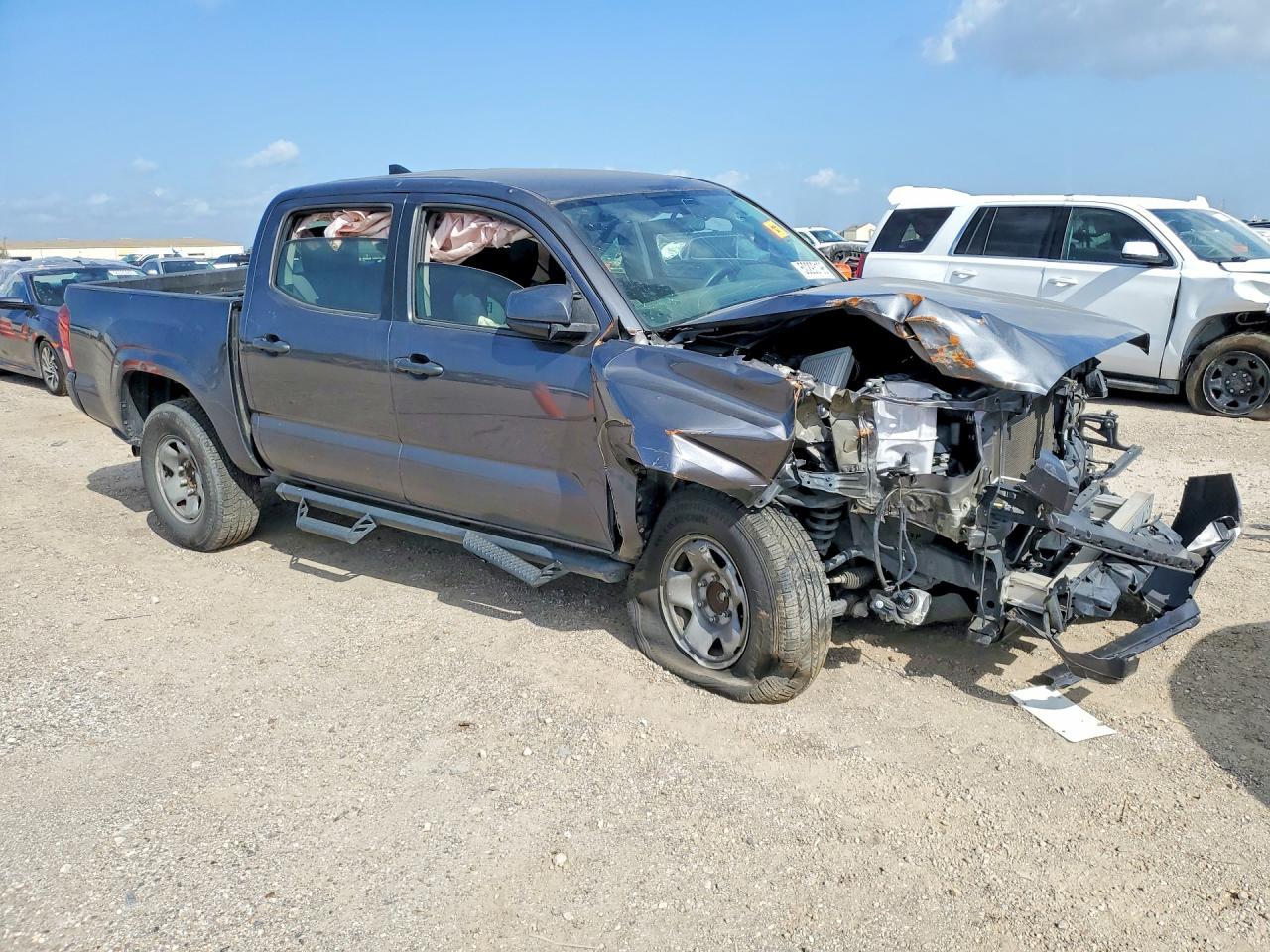 2016 Toyota Tacoma SR
