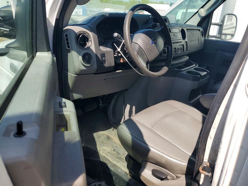 2010 Ford E350 BOX Truck