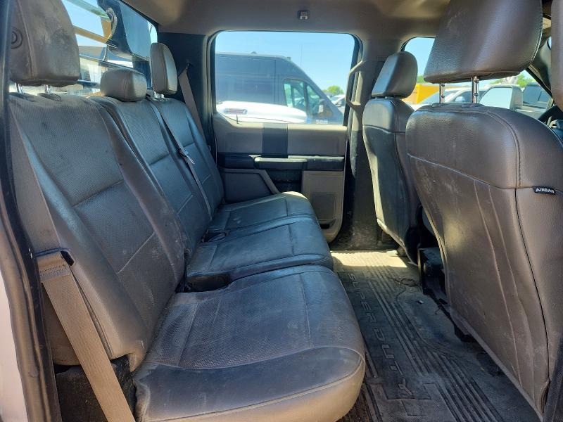 2017 Ford F550 Super Duty Flatbed Truck