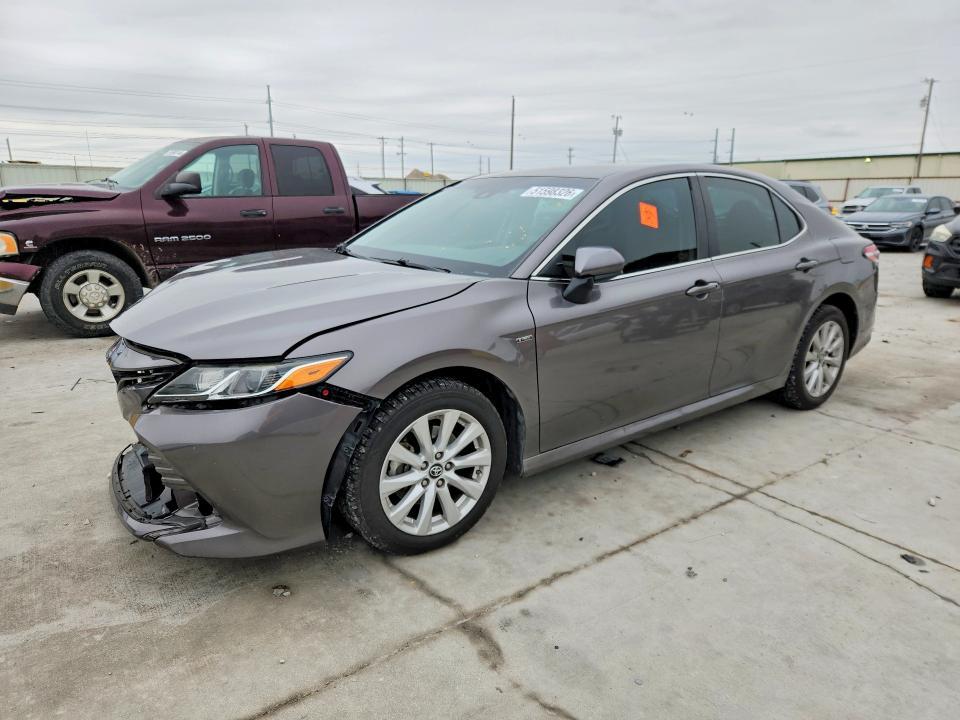 2018 Toyota Camry le