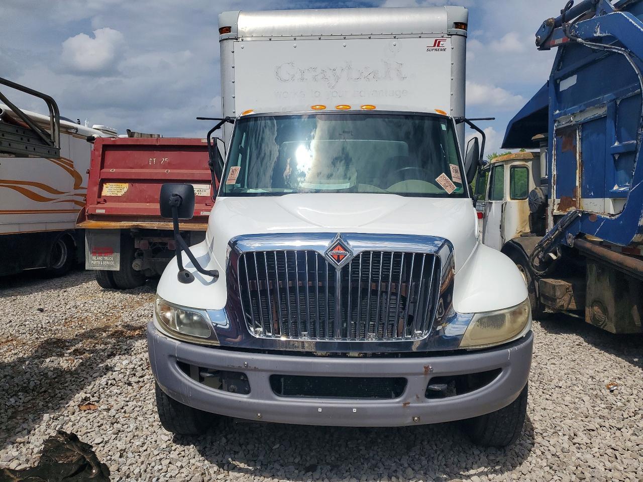 2013 International 4300 BOX Truck