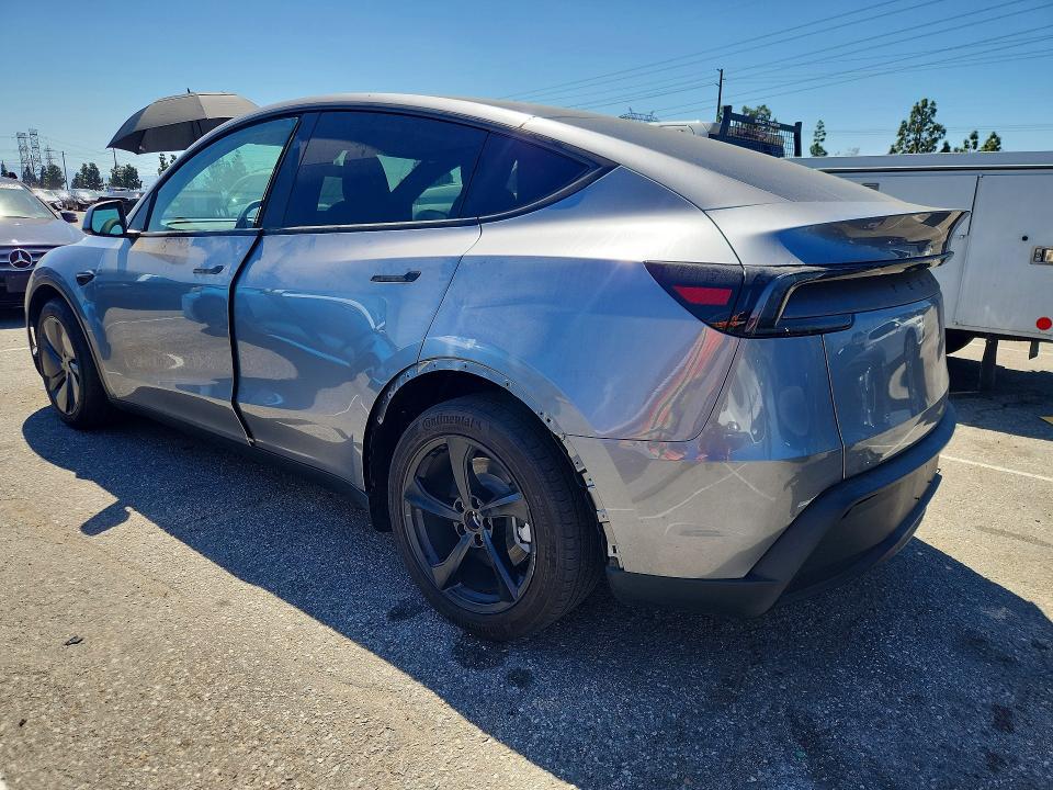 2026 Tesla Model y