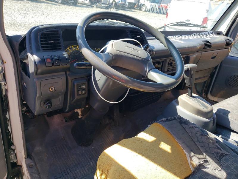 2006 Isuzu NPR
